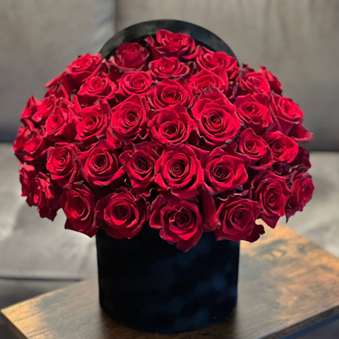 Round Black Box of Fresh Roses